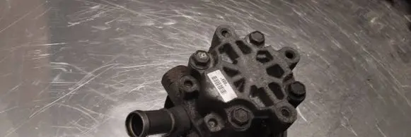 Opel Insignia A Power steering pump 55563329