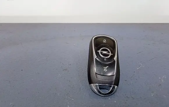 Opel Insignia B Ignition lock