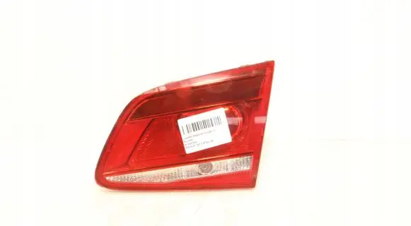 Volkswagen PASSAT B7 Rear/tail lights
