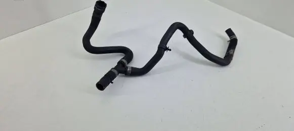 Volvo XC90 Engine coolant pipe/hose 32224775
