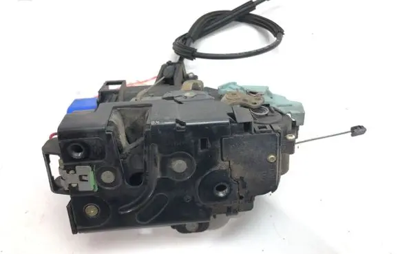 Seat Altea Front door lock 3D1837016