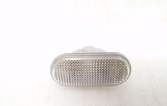 Nissan Note (E11) Front fender indicator light 26160AX00A