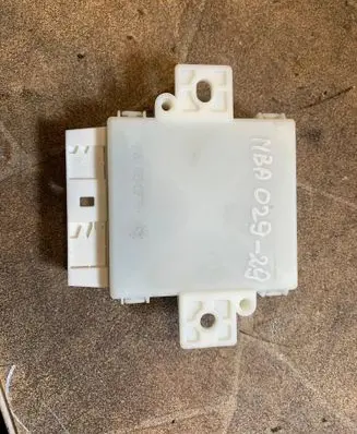 Mercedes-Benz SL R230 Parking PDC control unit/module A2305454332