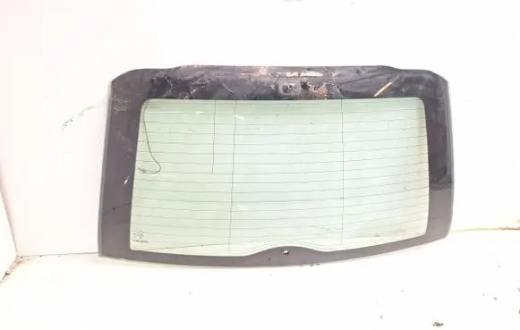 Mercedes-Benz C W203 Opening tailgate glass 