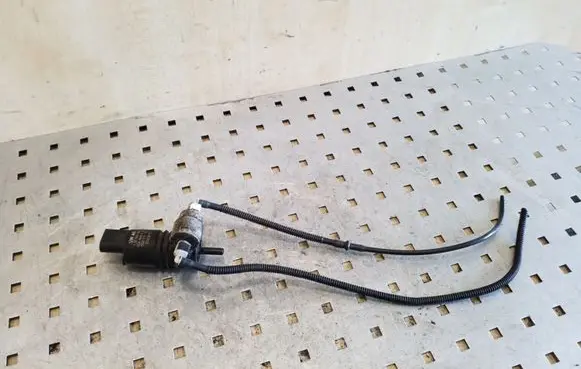 Windscreen/windshield washer pump
