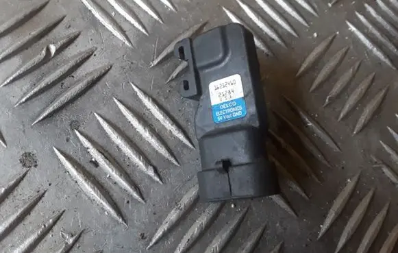 Opel Vectra C Air pressure sensor 16212460