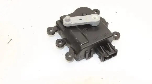 Mazda 3 II Air flap motor/actuator