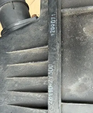 KIA Sportage Air filter box 281102Y300