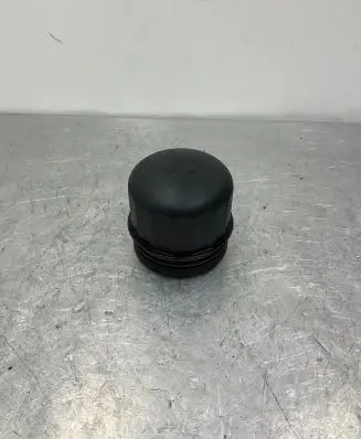 BMW 5 F10 F11 Oil filter cover 70517406