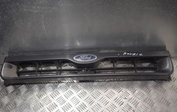 Ford Maverick Front grill 623100F100