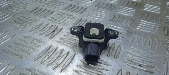 Audi TT TTS Mk2 Airbag deployment crash/impact sensor 8P0955557