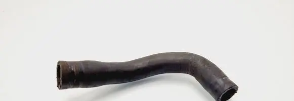 Volkswagen PASSAT B6 Engine coolant pipe/hose