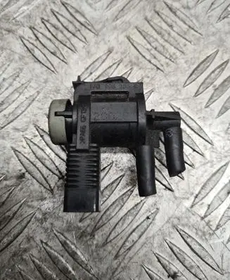 Volkswagen Golf IV Turbo solenoid valve 1J0906283C