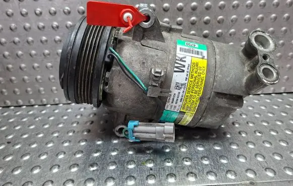 Opel Zafira B Air conditioning (A/C) compressor (pump) S27639164 13124750