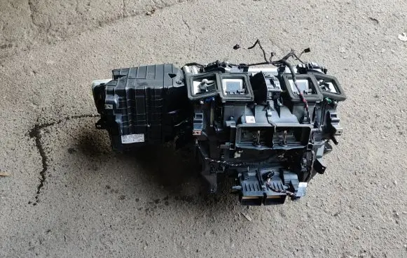 Interior heater climate box assembly
