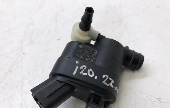 Hyundai i20 (BC3 BI3) Windscreen/windshield washer pump 98510M4000