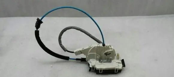 Mercedes-Benz GLK (X204) Rear door lock A2047302335