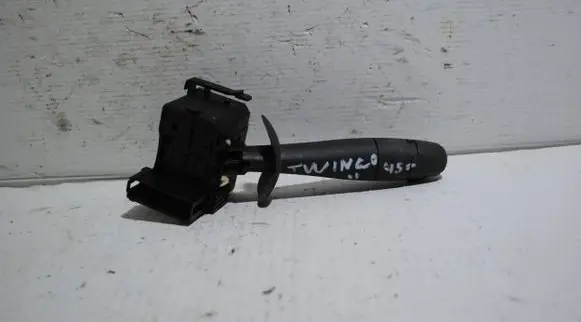 Renault Twingo II Tailgate/trunk/boot open switch 