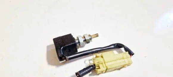 KIA Ceed Brake pedal sensor switch