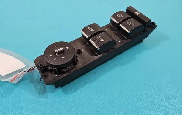 Ford Focus Electric window control switch AM5T14A132AA IMPRK1377730
