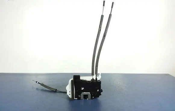 Hyundai ix35 Rear door lock 814102Y010