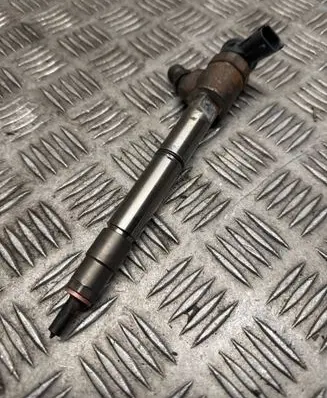 Opel Insignia A Fuel injector 55488616 044587602U 0445110713