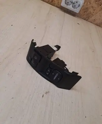 Subaru Forester SH Wing mirror switch 83002F0000