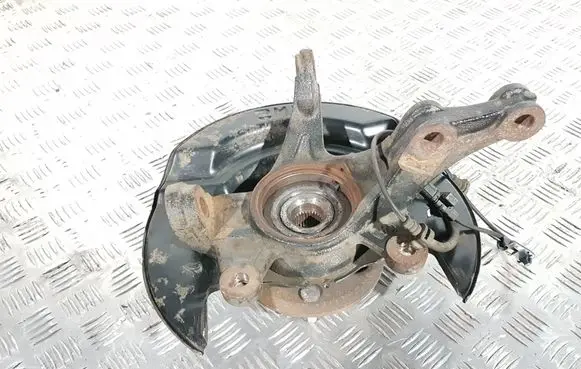 Front wheel hub
