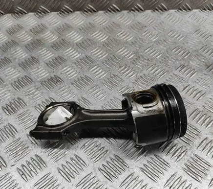 BMW 4 F32 F33 Piston 8473777 8519401