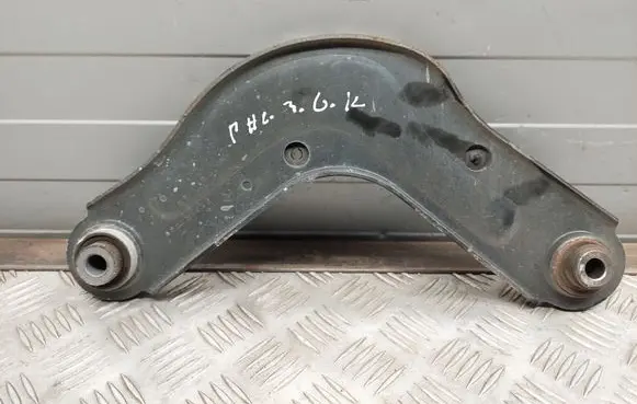 Chrysler Pacifica Rear control arm 68235367A