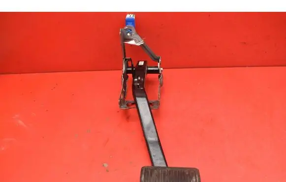 Tesla Model S Accelerator throttle pedal 105065700A