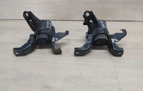 Toyota Auris E180 Engine mount vacuum valve PODUSZKAAURISB7