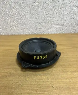 Audi A3 S3 8V Subwoofer speaker 83A035411 F2731