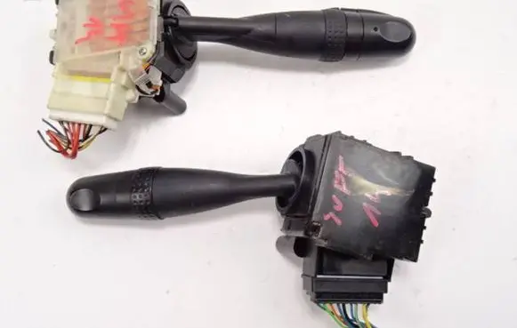 Suzuki Swift I A set of switches 