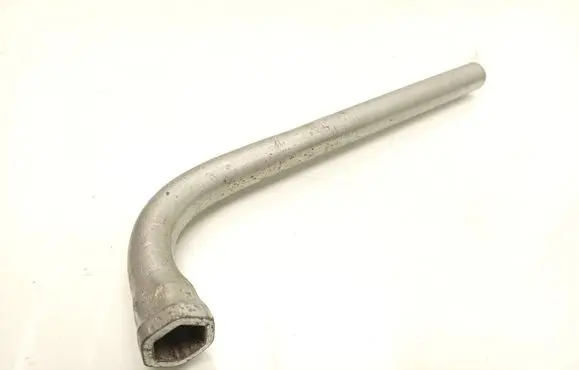 Volkswagen PASSAT B7 Wheel nut wrench 4D0012219A