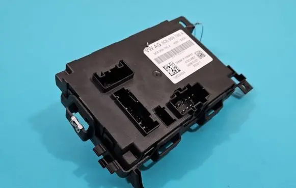 Skoda Superb B6 (3T) Central body control module 3C8959760A IMPRK1363254