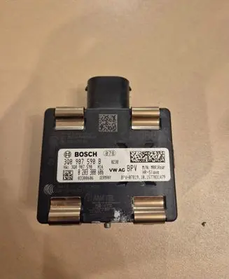 Volkswagen Touran II Distronic sensor radar 3Q0907590B 0203300606