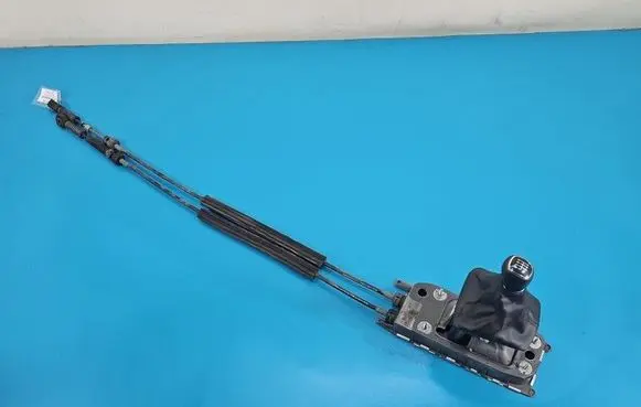 Skoda Octavia Mk2 (1Z) Gear shift cable linkage 1K0711049CK IMPRK1526858