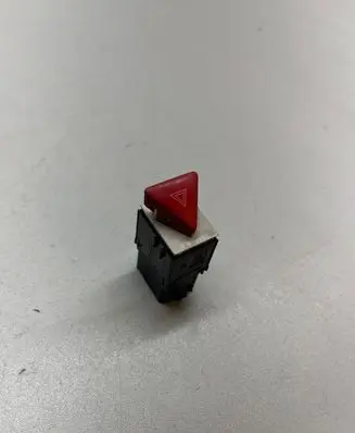 Volkswagen PASSAT B6 Hazard light switch 3C0953509 18205029