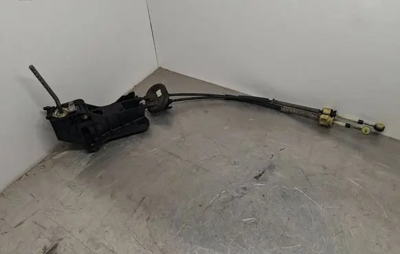 Peugeot 307 Gear shifter/selector