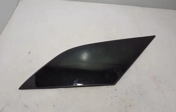 Mercedes-Benz GLE W167 Rear side window A1676708300