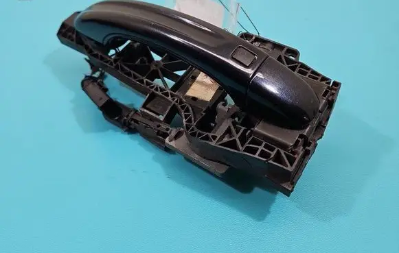 Rear door exterior handle