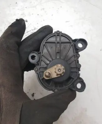 BMW 4 F32 F33 Intake manifold valve actuator/motor 8570791