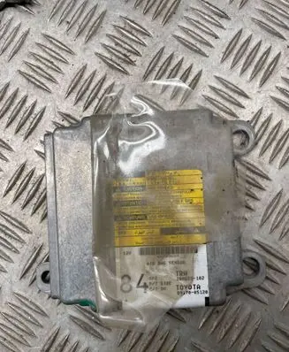 Toyota Avensis T250 Airbag control unit/module 8917005120 208623102