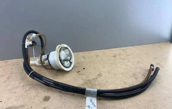 BMW 3 E90 E91 Fuel level sensor 7163295 16117163295