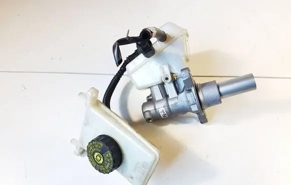 Peugeot 308 Master brake cylinder 9807651580 9806610880