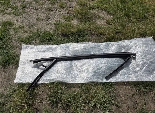 Ford Focus Front door rubber seal JX7B-A21511-B 2436176 JX7B-A21511-AJ
