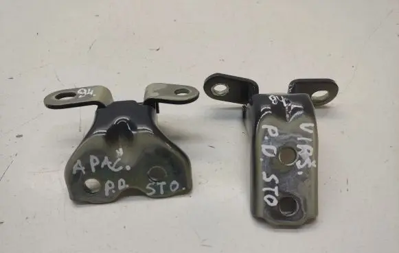 KIA Stonic Front door hinge set 