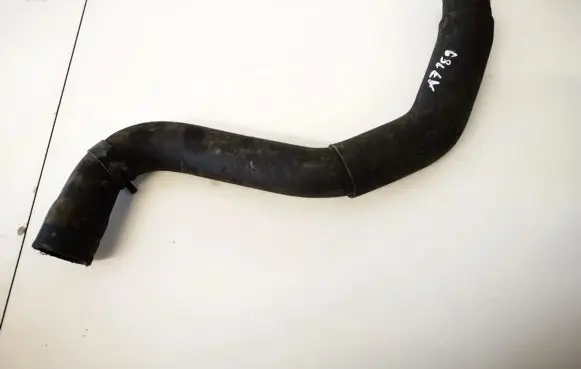 Nissan Qashqai Engine coolant pipe/hose