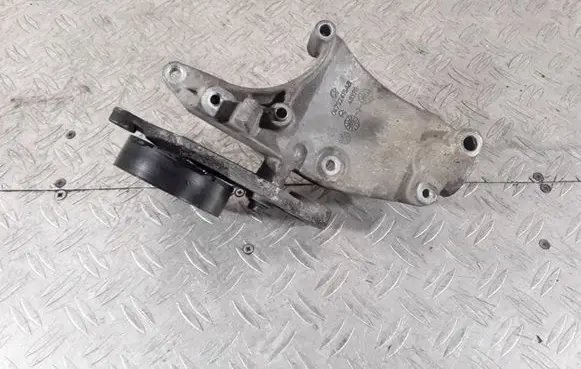 Chrysler Sebring (ST-22 - JR) A/C compressor mount bracket 04792415AB